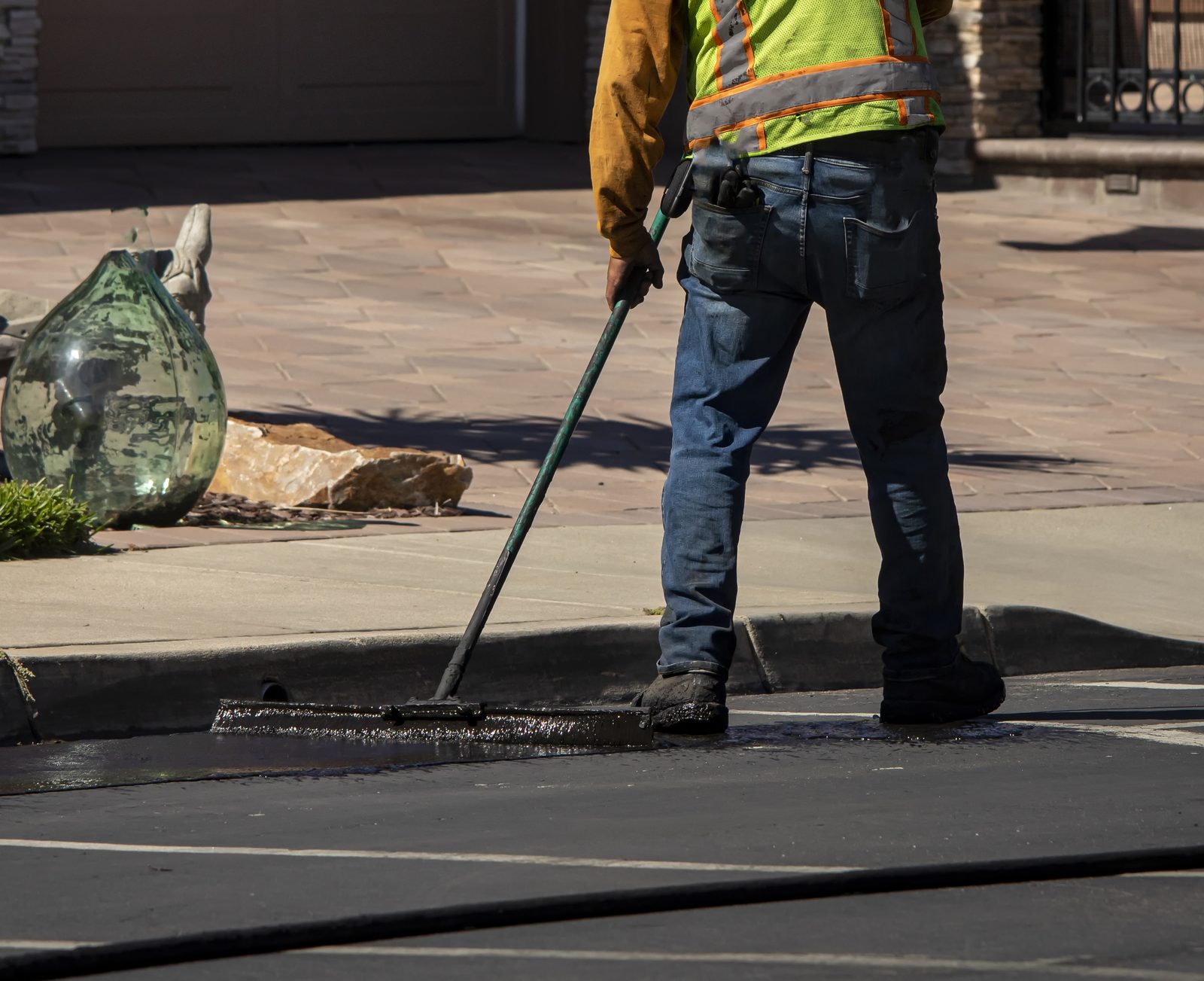 Asphalt Sealcoating in Pickering by Sand Stone Paving